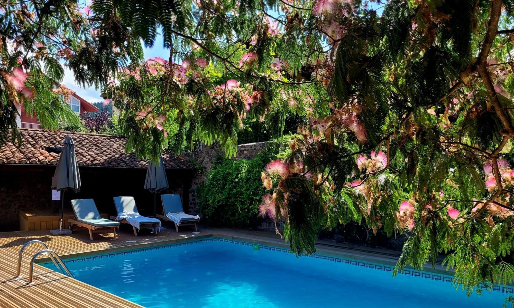 Apartamentos Villa De Potes Eksteriør bilde