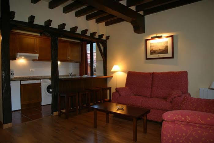Apartamentos Villa De Potes Eksteriør bilde