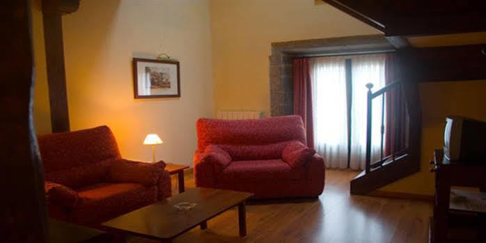 Apartamentos Villa De Potes Eksteriør bilde